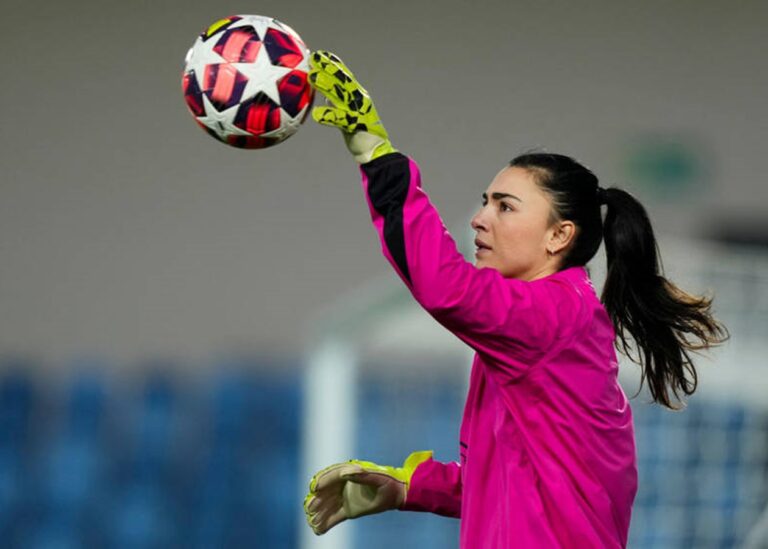 Челсі втратив воротаря на довготривалий термін через незвичну причину