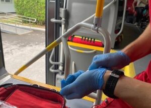 Атака дронів на Херсонщині: постраждали поліцейські, які рятували поранених