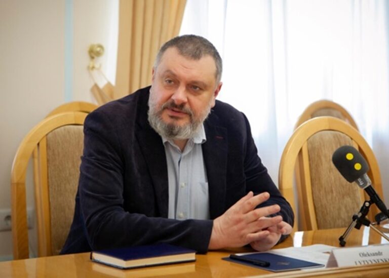 В РНБО розкрили зміст нових пакетів санкцій