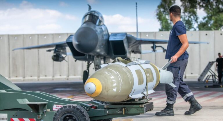 США схвалили продаж Ізраїлю авіабомб та ракет Hellfire