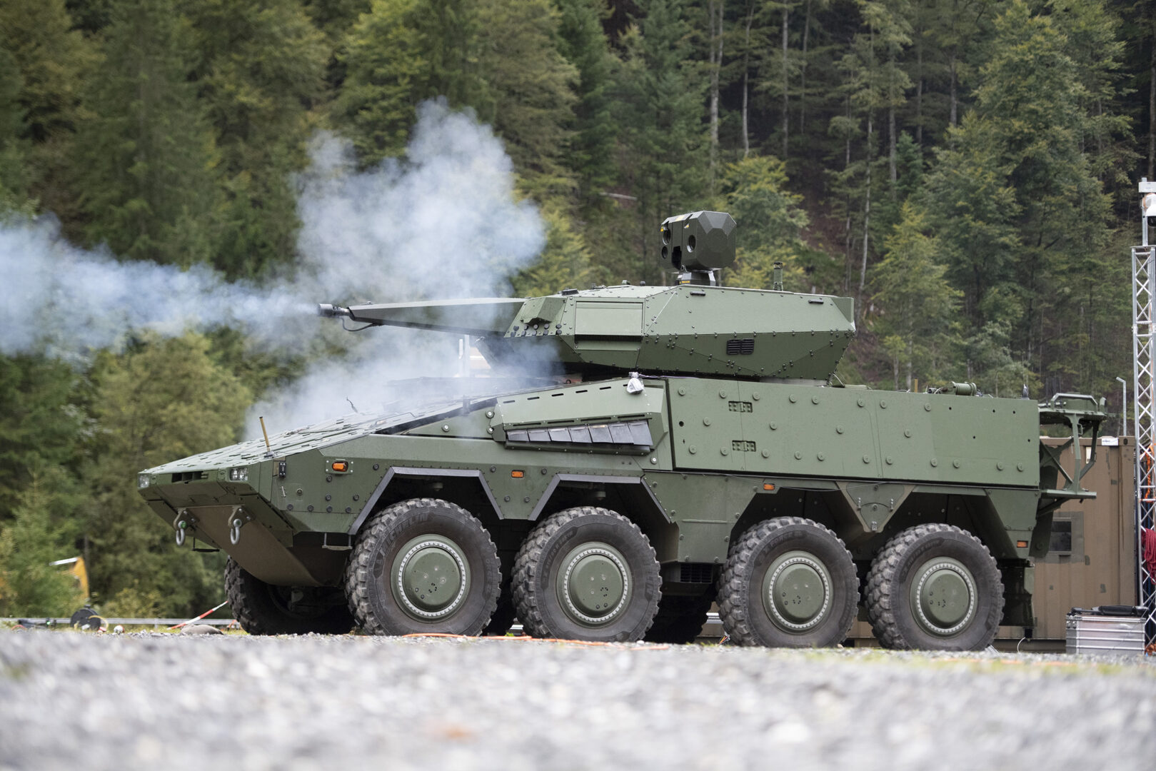 Rheinmetall передав Бундесверу першу зенітну установку Skyranger 30