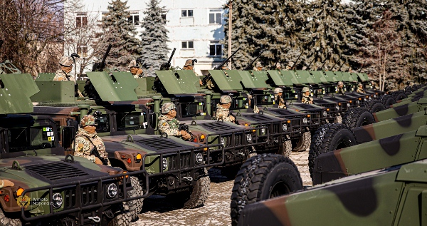 Молдова отримала від США 29 нових HMMWV