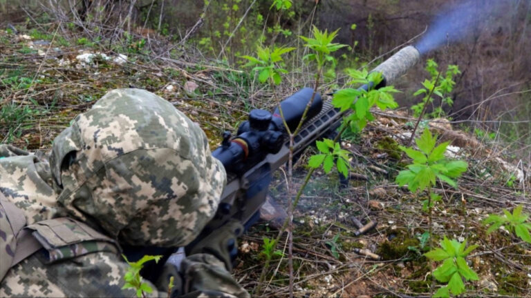 Український снайпер збив російський дрон з гвинтівки 308-го калібру