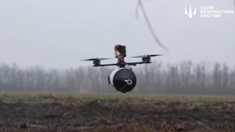 В Україні розробили оптоволоконні модулі “Шовкопряд” для всіх типів дронів