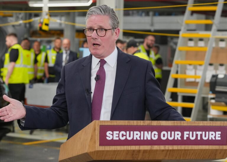 Стармер відмовився вступати у торговельну війну зі США