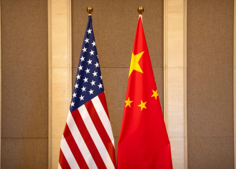 Китай наклав санкції на частину конгресменів та урядовців США