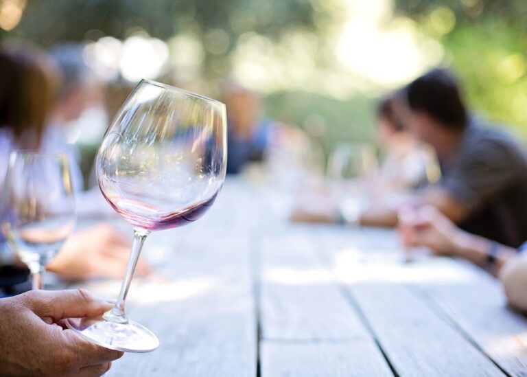 Рівень споживання вина у світі впав до 60-річного мінімуму