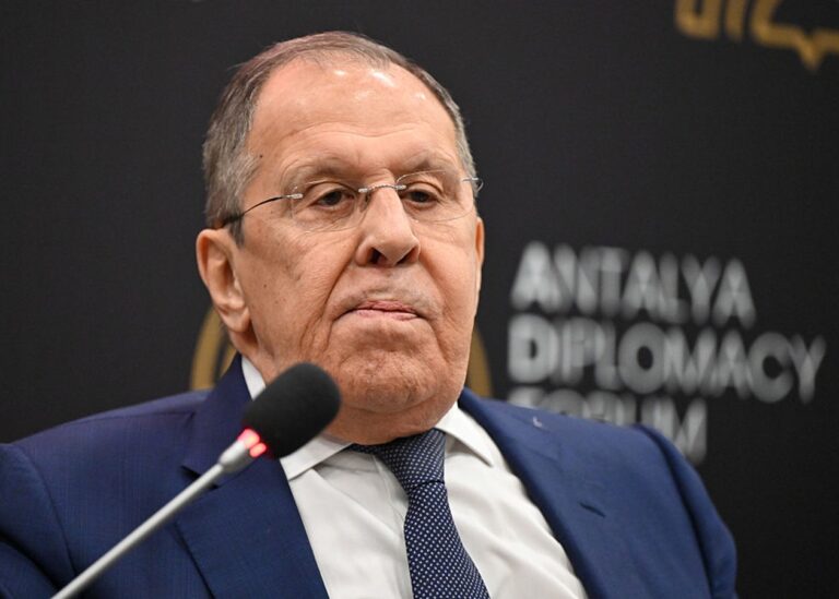 Лавров: РФ готова до поступок щодо України