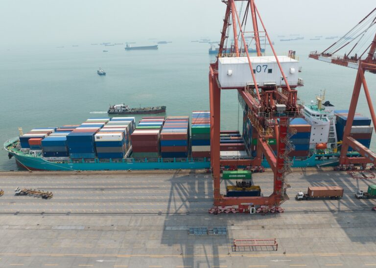 Китай створив таємний список товарів США, що уникнуть 125% мита – ЗМІ