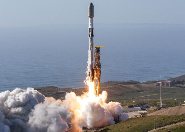 SpaceX запустила дві ракети за шість годин