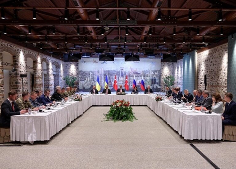 Китай відреагував на переговори України і Росії