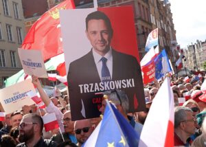 Тшасковський лідирує на виборах президента Польщі - екзитпол