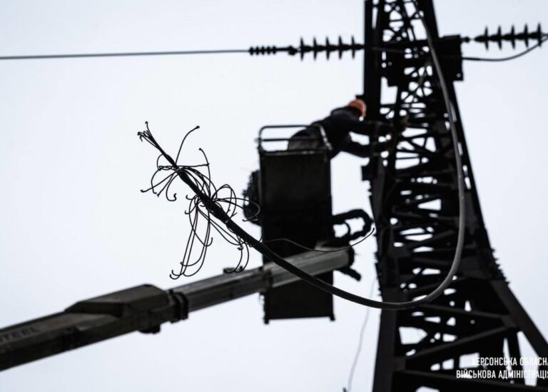 Відключення у Херсоні і трьох областях – Укренерго