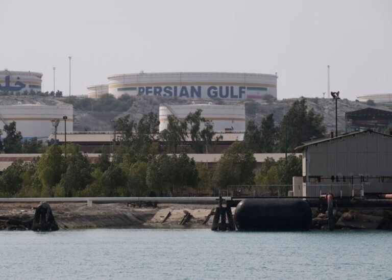 Конфлікт Ізраїлю та Ірану: в США прогнозують нафту по 130 доларів