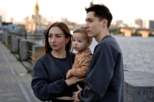 Удар РФ по Києву: загинуло молоде подружжя зі Слов