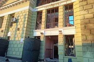 Понад 25 російських безпілотників атакували Лозову – Зеленський