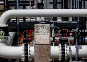 Угорщина та Словаччина знову почали отримувати нафту через Дружбу