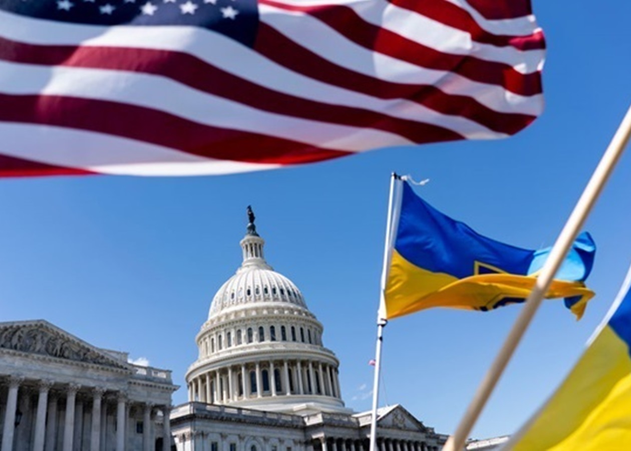 Американці вважають недостатньою допомогу США Україні - опитування