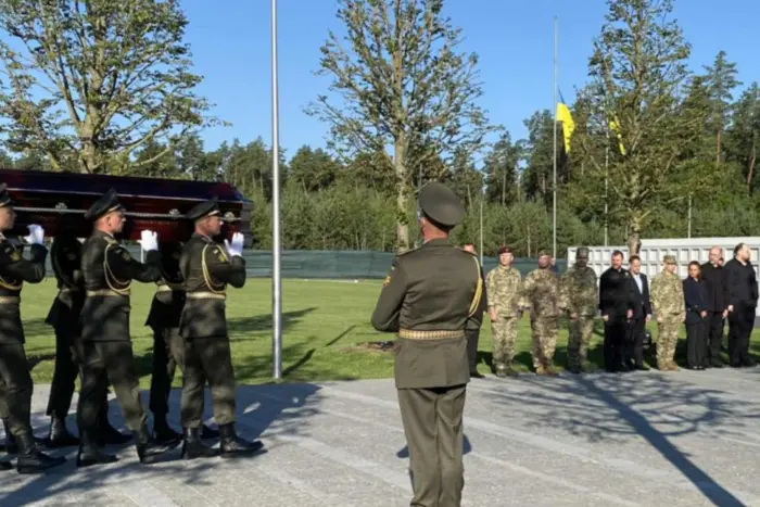 Національне військове меморіальне кладовище офіційно відкрито