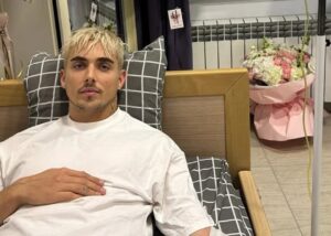 Співак Melovin потрапив до психлікарні