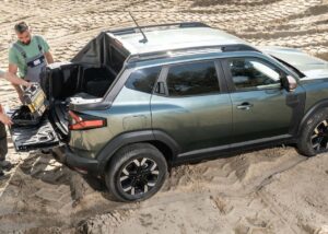 Dacia перетворила Duster на пікап і фургон