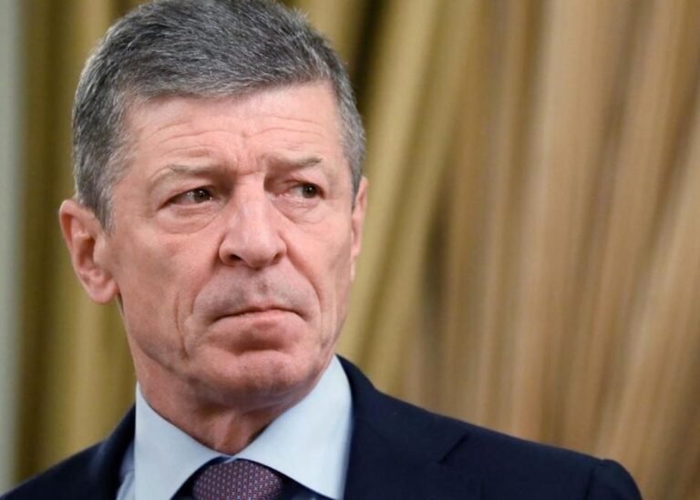 СюжетПротивник війни з Україною. Козак залишає Кремль