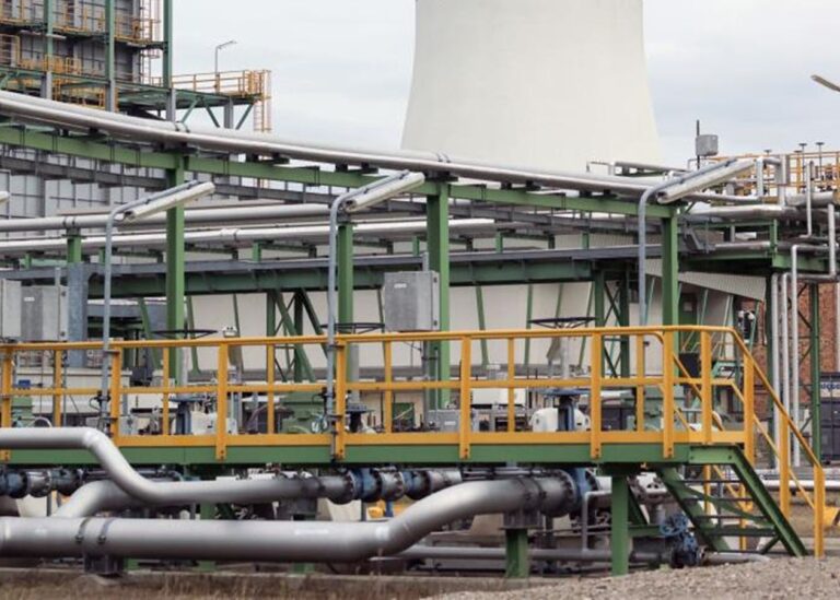 ЄС обмежить імпорт нафти через Дружбу – ЗМІ