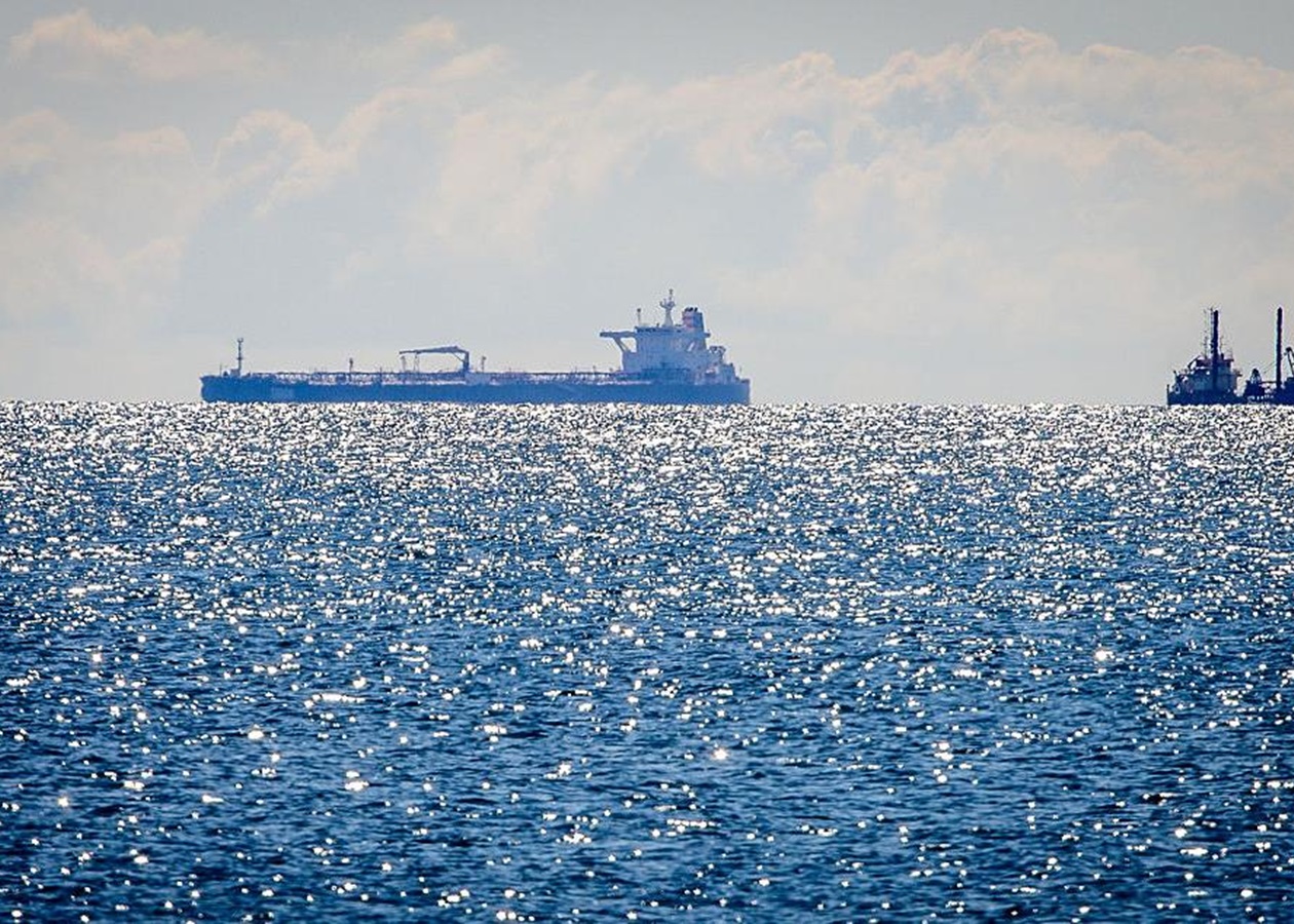 Майже 20% нафтових танкерів належать до "тіньового флоту" Росії - ЗМІ