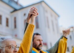 До яких країн українці ставляться найкраще: опитування