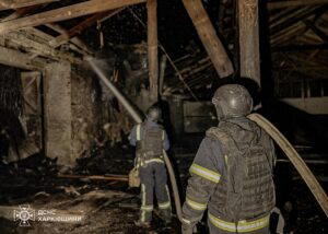 У ДСНС показали наслідки атаки дронів на Чугуїв