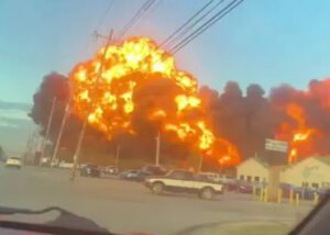 Аварія вантажного літака у США: що відомо