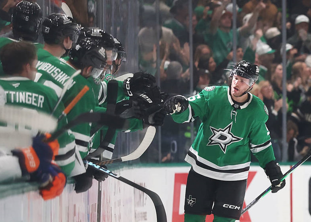 НХЛ: Анахайм увірвався в топ, розгромивши Флориду