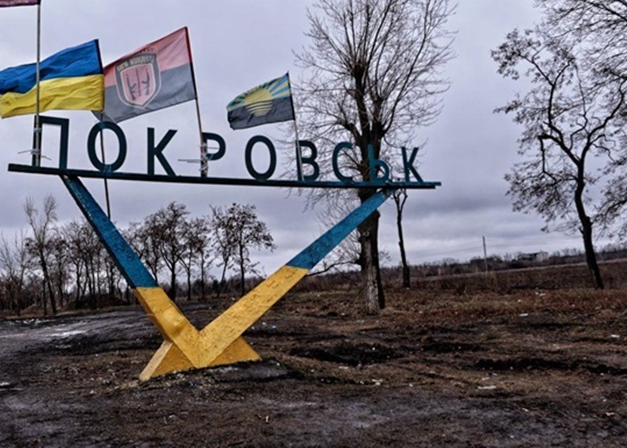 На Покровському напрямку росіяни активізували штурми по всій лінії оборони