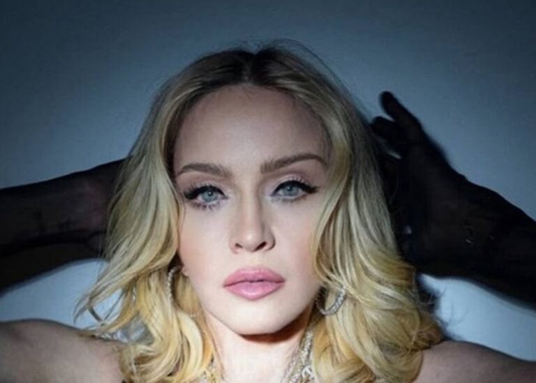 Мадонна з гумором відреагувала на чутки про заручини з молодим бойфрендом