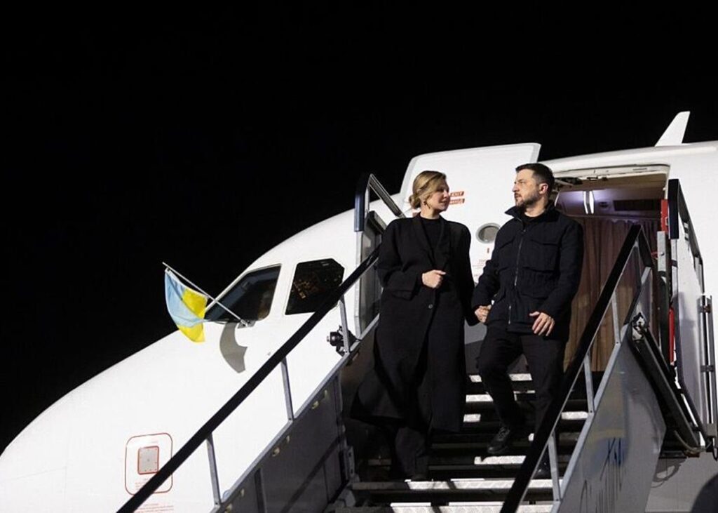 Літак Зеленського переслідували дрони – ЗМІ