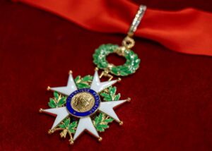 Сирський отримав найвищу нагороду Франції