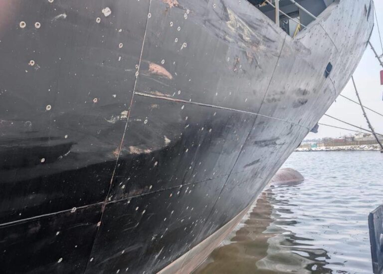 Росіяни атакували балістикою порт Чорноморськ