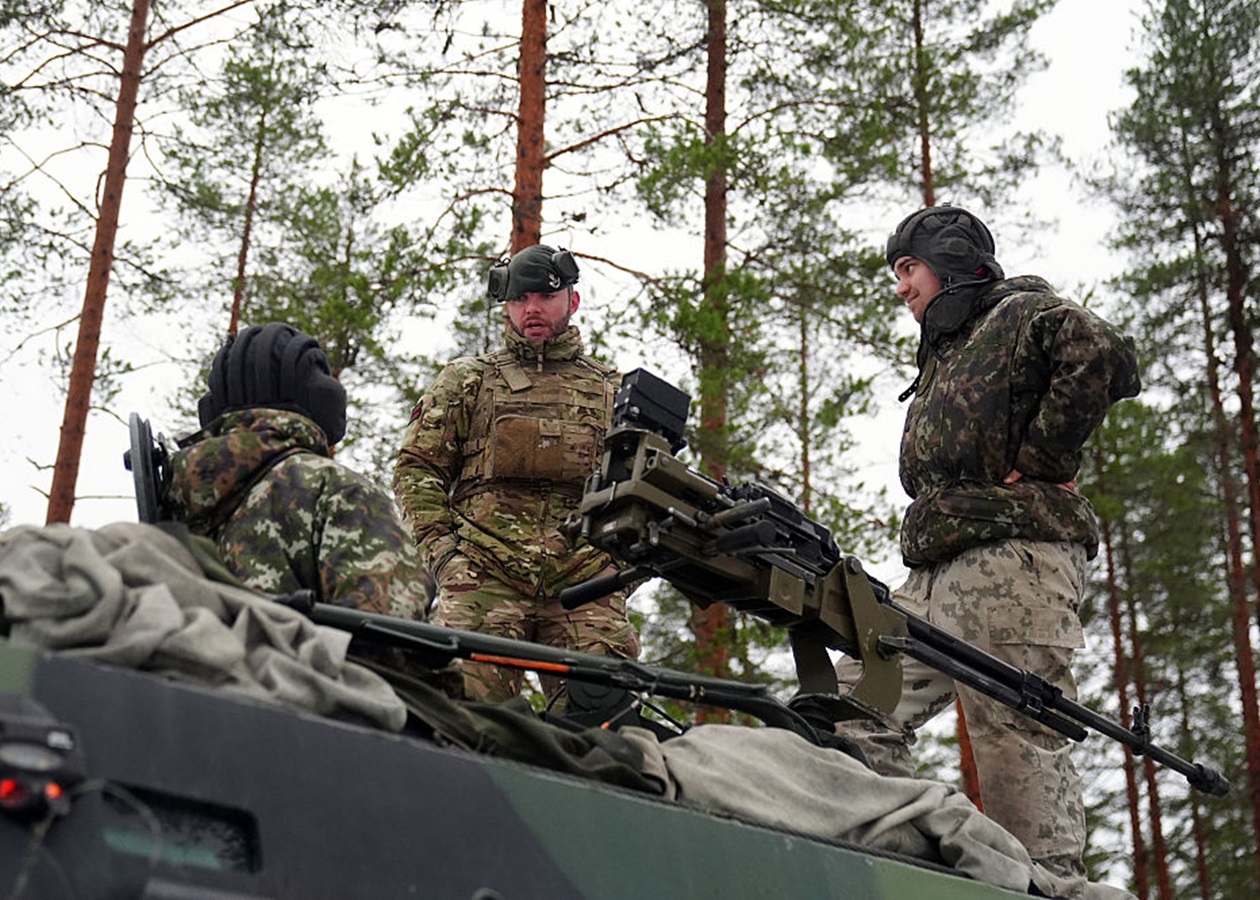 У НАТО зведуть автоматизовану зону оборони від вторгнення Росії