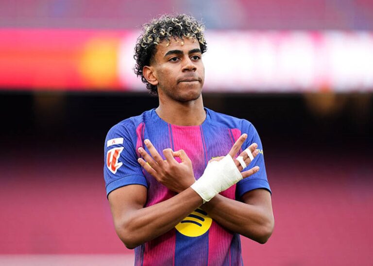 Ямаль стає рекордсменом за віком серед гравців, які забили хет-трик