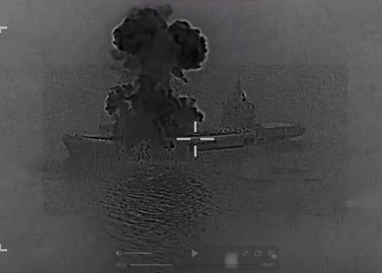 США показали знищення найбільшого корабля Ірану