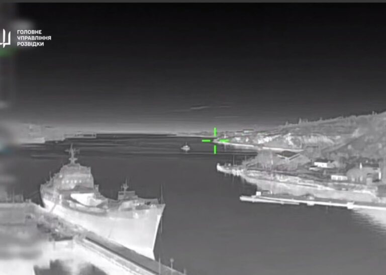 Бійці ГУР уразили вертоліт і кораблі в Криму