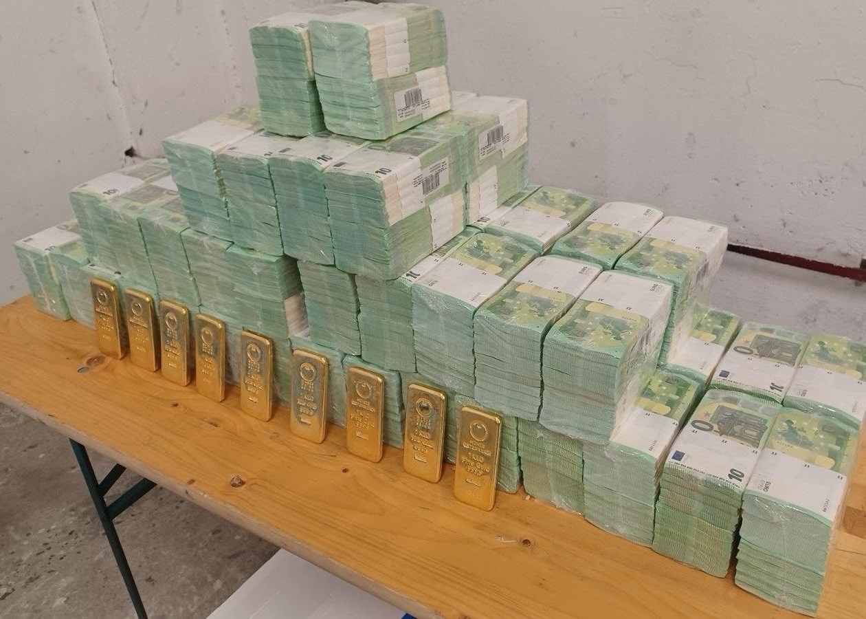 Угорщина показала викрадення інкасаторів Ощадбанку