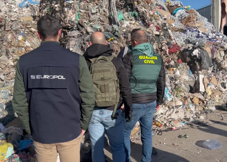 Незаконне перевезення відходів: Європол арештував 330 людей