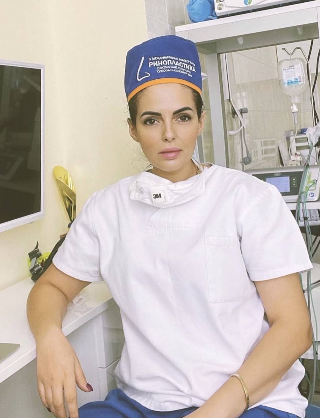 Керівниця Інституту стоматології та щелепно-лицевої хірургії Аліна Адубецька не подає декларації про доходи та має годинник Rolex за 23 тисячі доларів