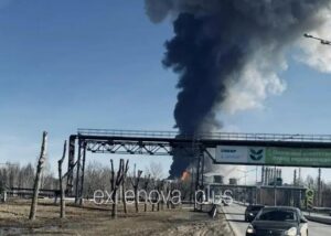 СюжетВибухи в Татарстані: горить нафтохімічний гігант