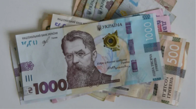 Рада підвищила зарплати поліцейським і рятувальникам