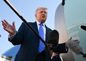 Трамп попередив про "запасний план" щодо Ірану