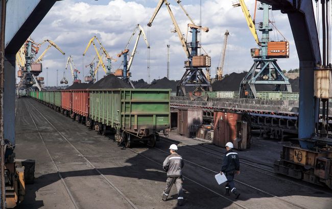 Підвищення тарифів “Укрзалізниці” може поставити під загрозу підготовку до зими, — експерт