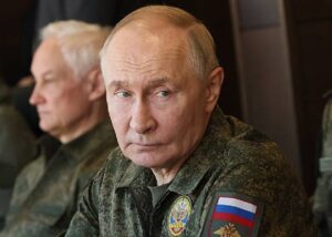 Силовики закликали Путіна ввести воєнний стан після виборів у Думу