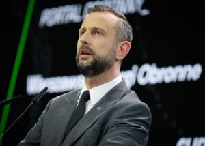 Міністр оборони Польщі звернувся до поляків із заявою щодо України